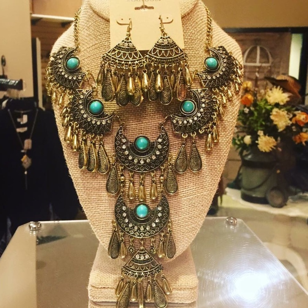 Turquoise Bali Statement Necklace / Earring Set